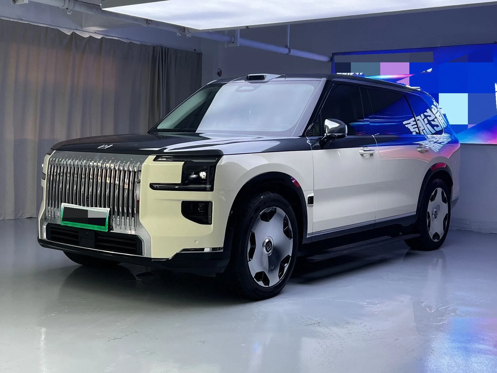 Женский 2025 Модель Женский 9X 2.0Т Гипер Версия 70 кВт·ч Автоматический