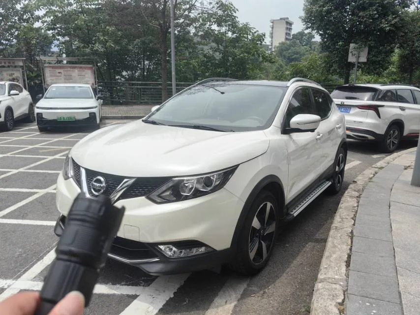Nissan Qashqai 2017 2.0L CVT Luxury Edition (National V Emission Standard)