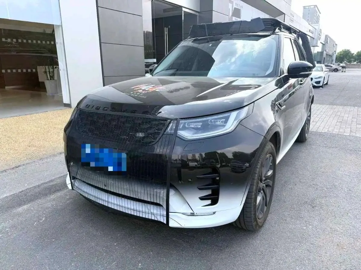 Discover the 2021 360PS R-Dynamic S