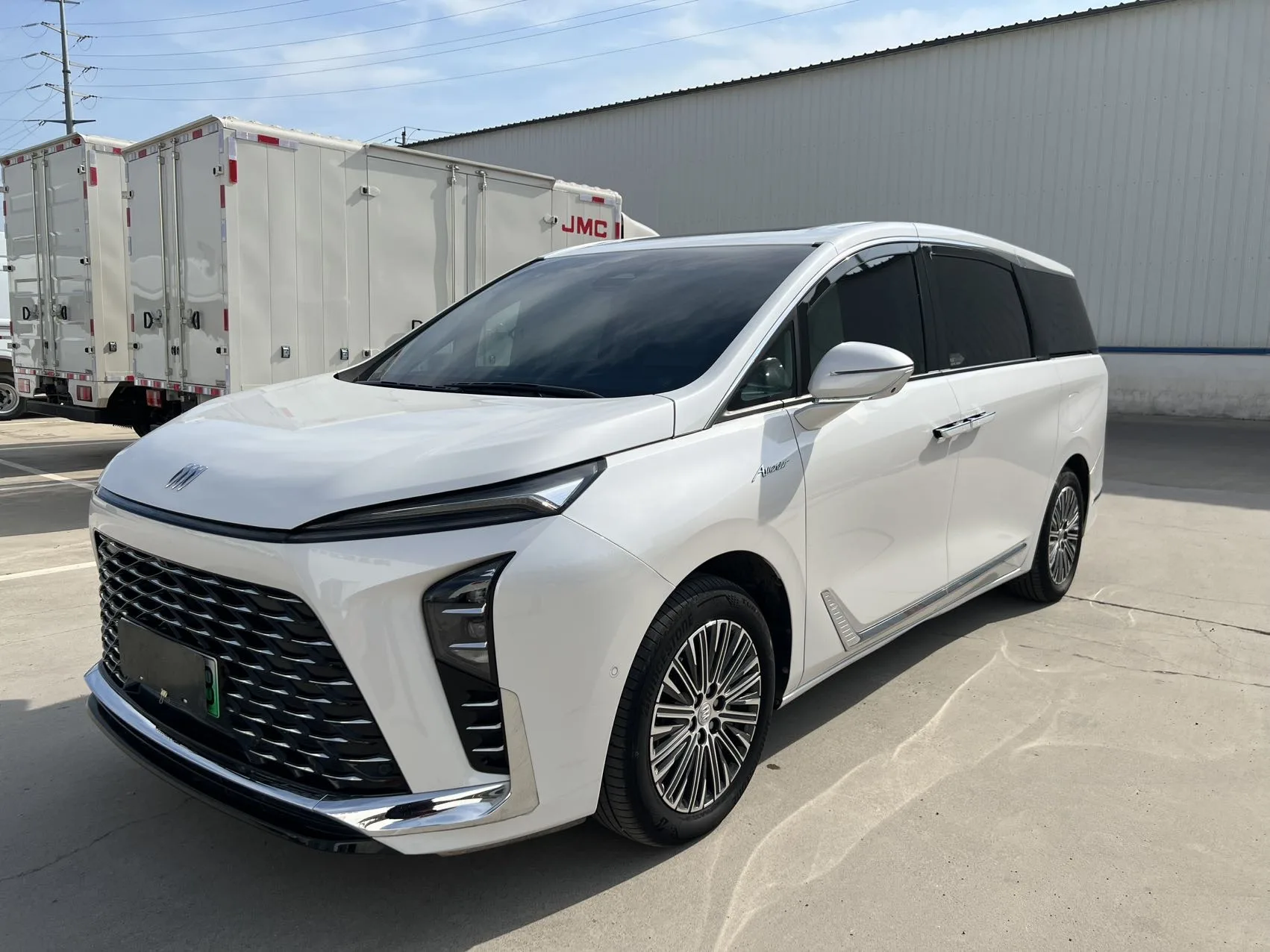 Бьюик GL8 PHEV 2024 Роскошь Версия 7-местный
