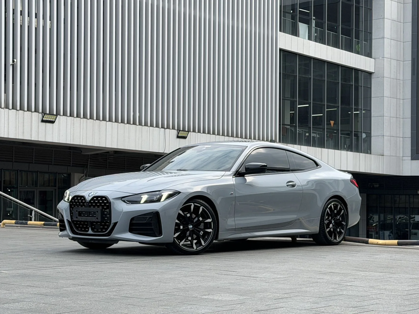 2024 BMW 4 Series (Imported) 430i Coupe 2.0T M Sport Shadow Edition Automatic