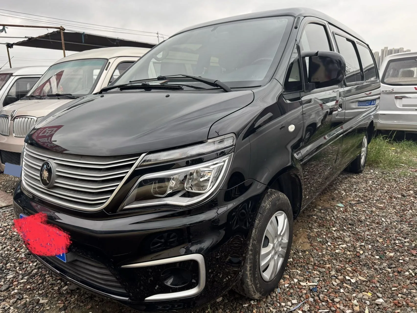 Fengxing Lingzhi M5L 2022 Model Year Lingzhi M5L 1.6 Practical Edition 7-Seater Manual Transmission