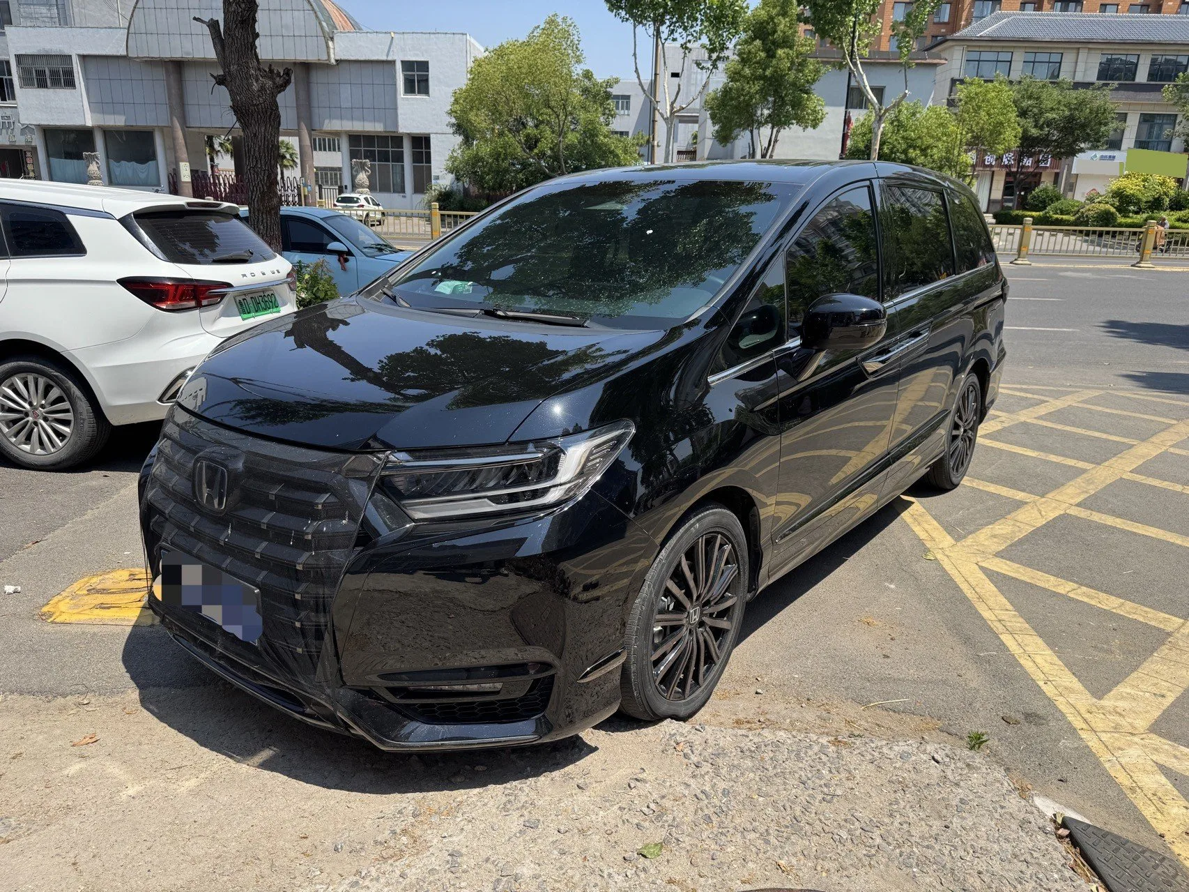 Honda 2024 Elysion e:HEV 2.0 CVT Luxury Edition Automatic