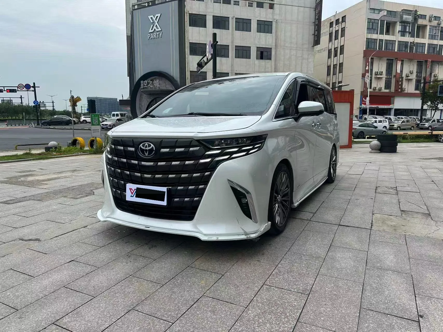 Toyota Alphard (Imported) 2024 Alphard 2.5 CVT Premium Edition Automatic Transmission