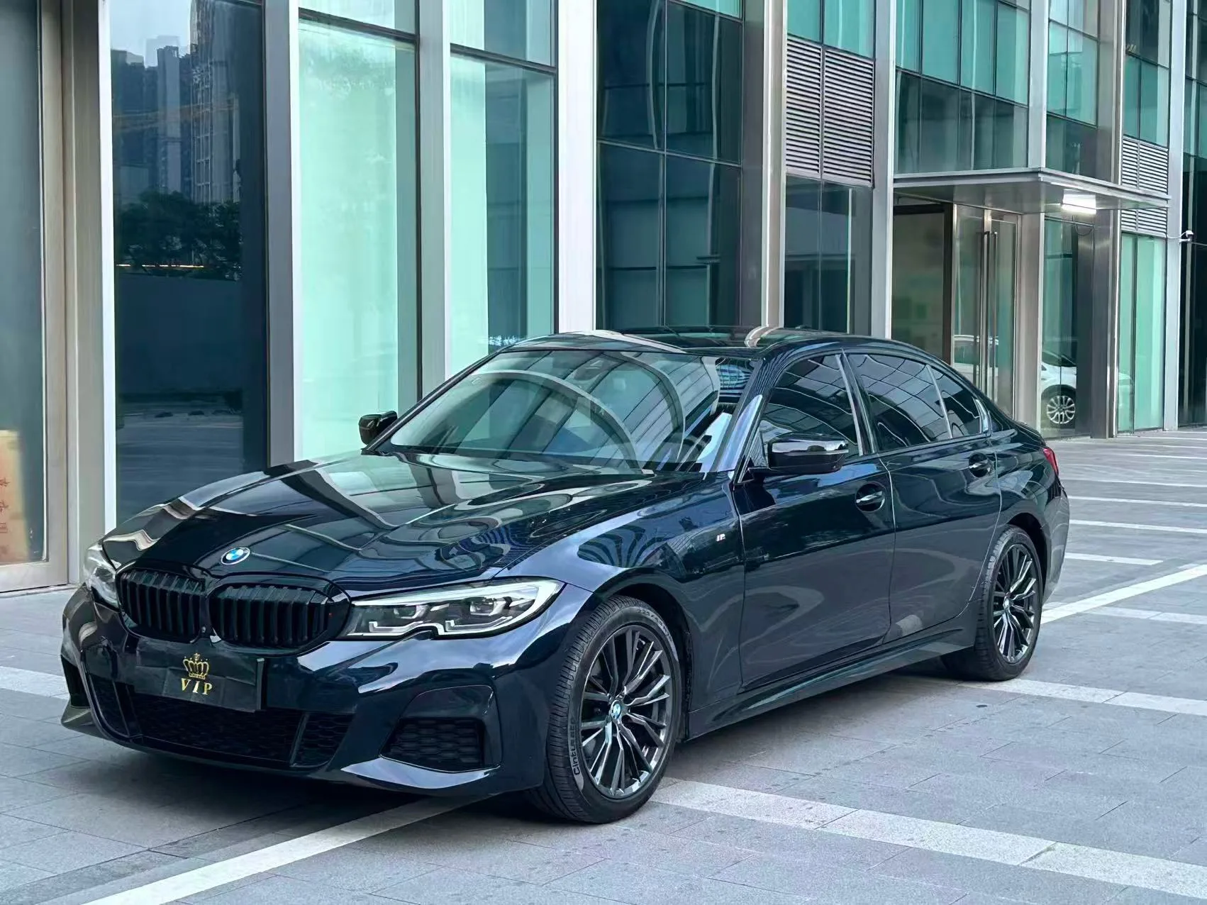 2021 BMW 3 Series 325Li M Sport Shadow Edition