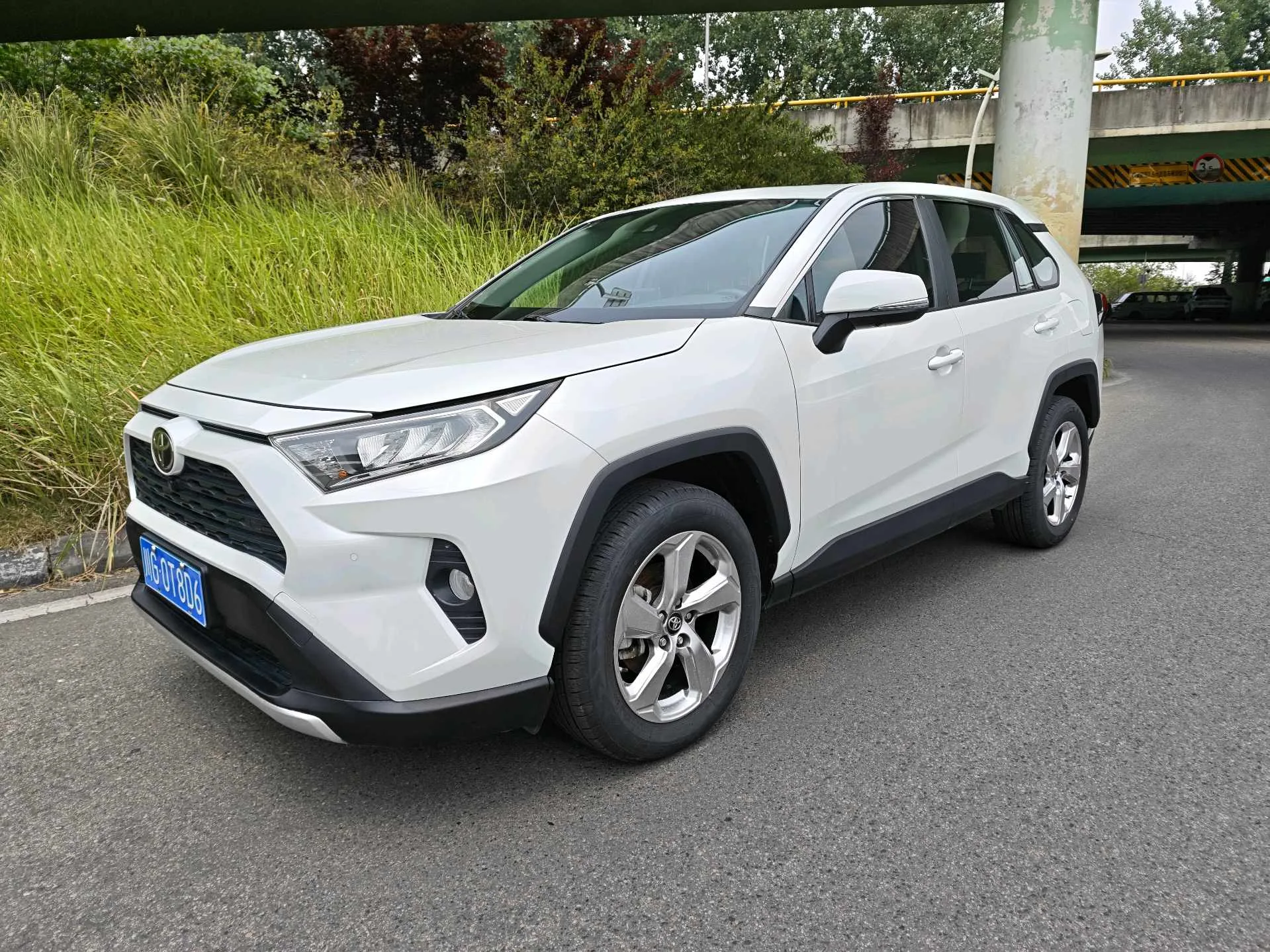 2023 Тойота Перейти к пункту 4 2,0 l вариатор 2WD Мода Версия Автоматический