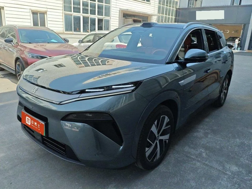 Tang L 2025 DM 200KM Four-Wheel Drive LiDAR Flagship Model