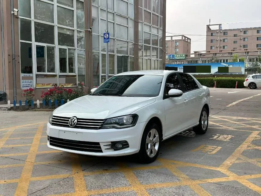 Bora 2015 Value Edition 1.6L Automatic Fashion Model