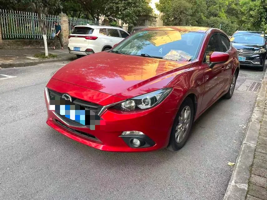 Mazda3 Axela 2016 Sedan 1.5L Automatic Luxury