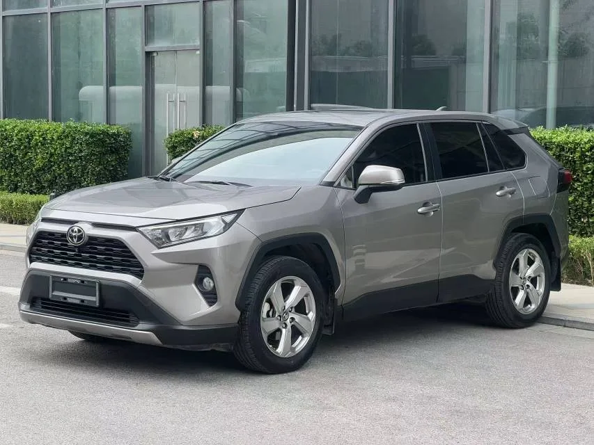 2021 RAV4 2.0L CVT Front-Wheel Drive Style PLUS Edition
