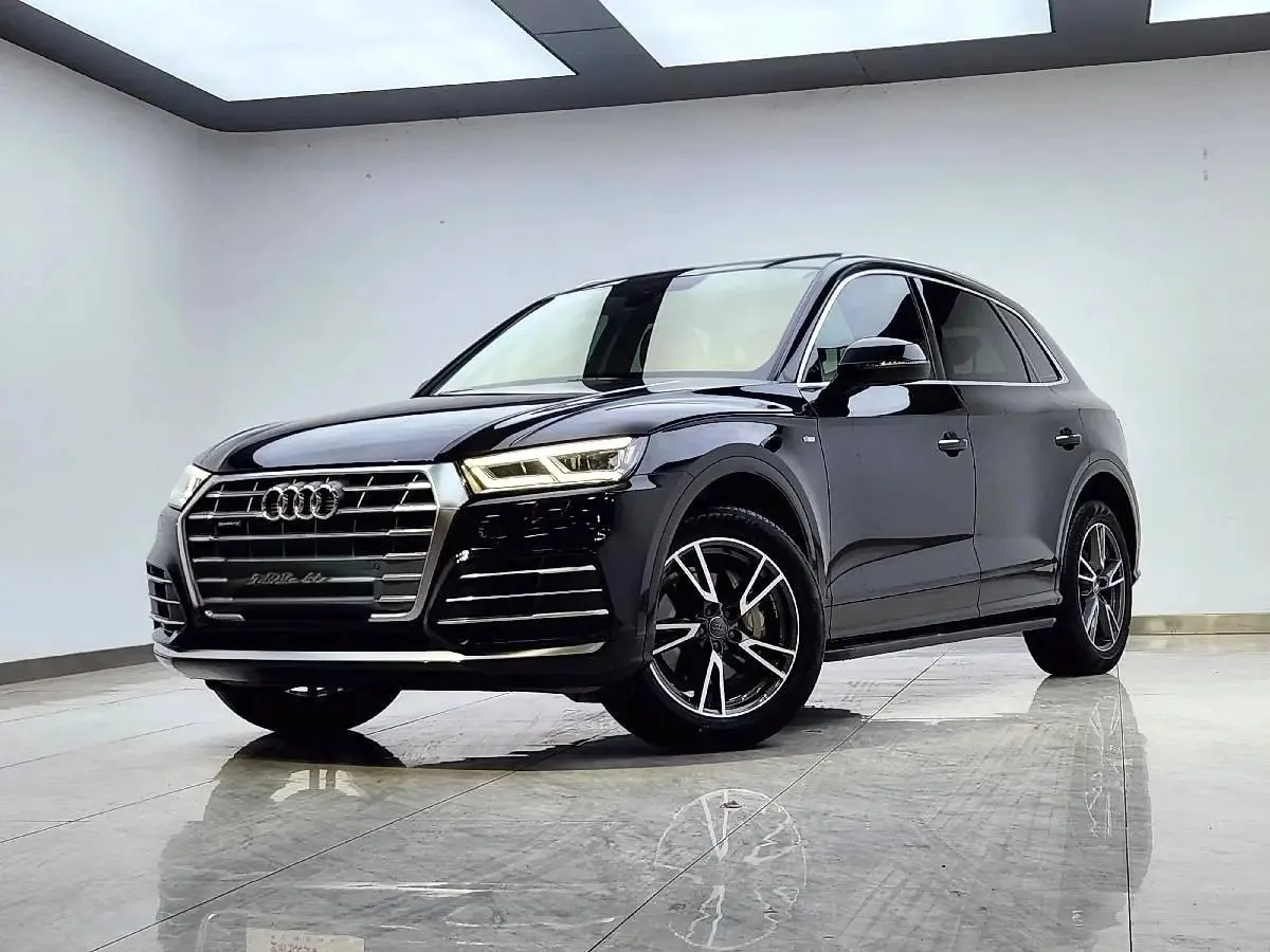 Ауди Q5L 2020 Подтяжка лица 40 TFSI Роскошь Мода Версия