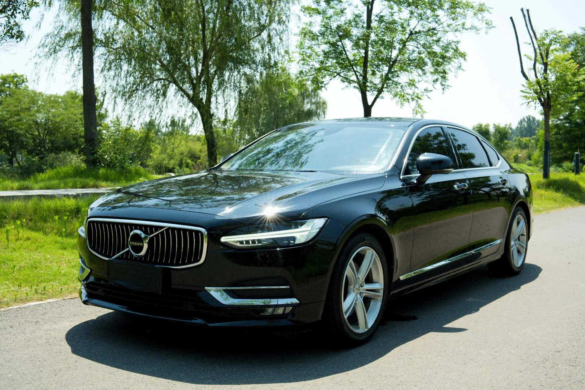 2020 Volvo S90 T5 Smart Comfort Luxury Edition