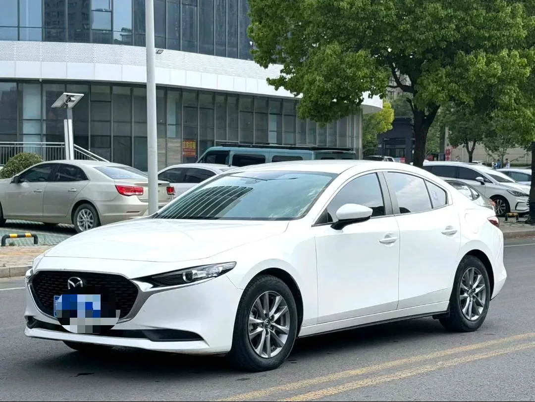 Mazda3 Axela 2022 2.0L Automatic E-Engine Edition