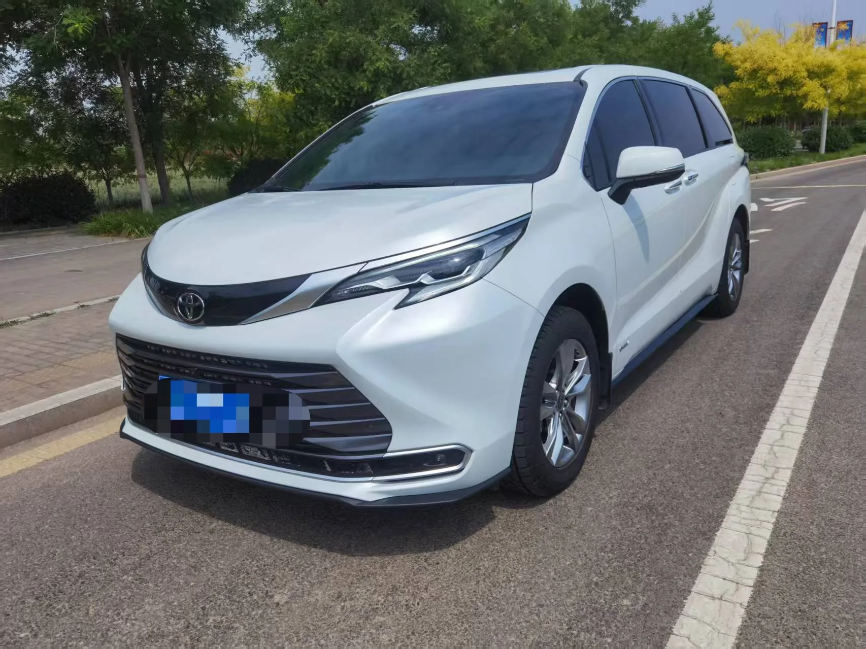 Toyota 2024 Civic 2.5L CVT 4WD Premium Automatic