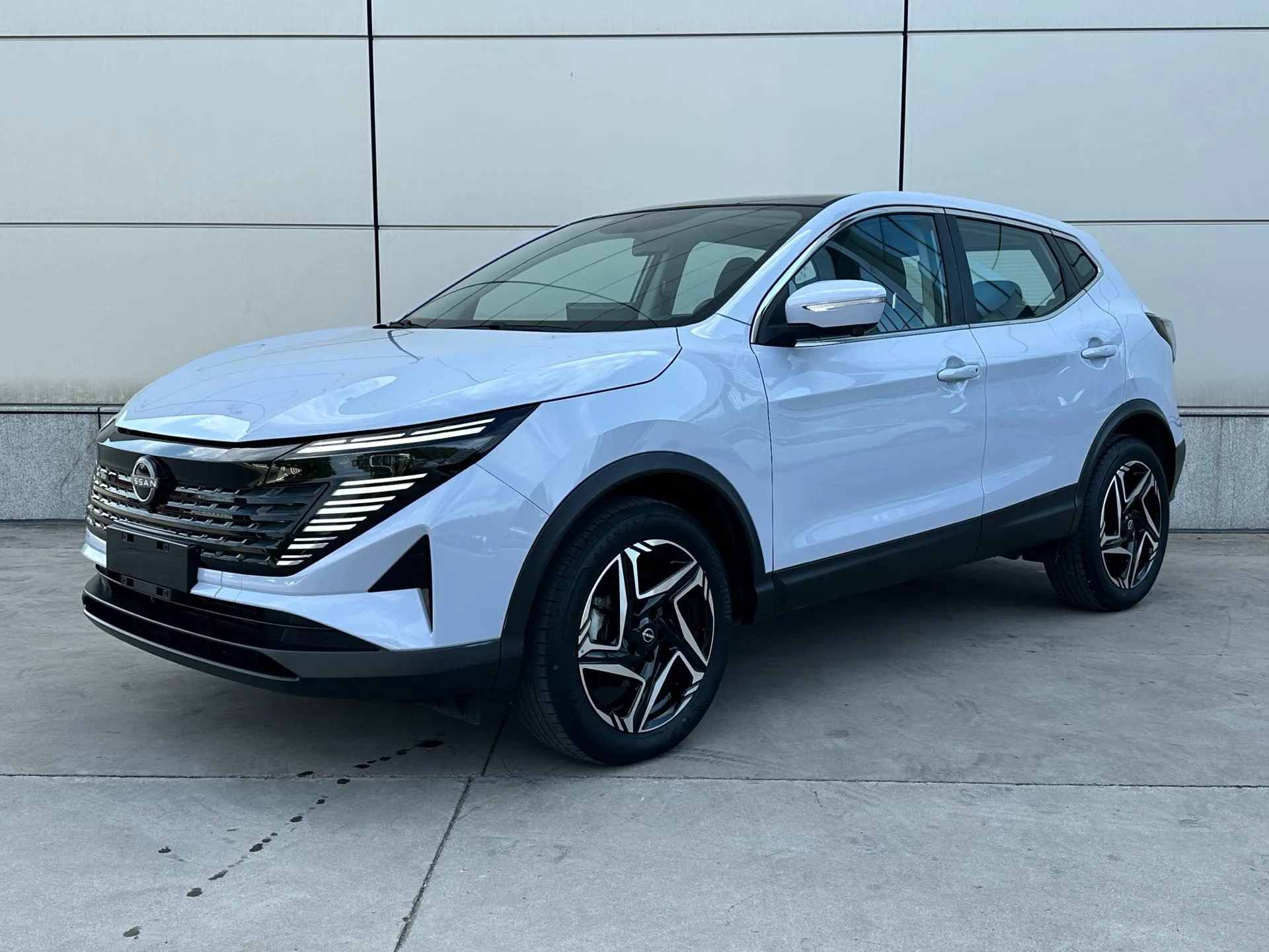 Nissan 2025 Qashqai Honor 2.0 CVT Honor XV+ Leading Edition Automatic