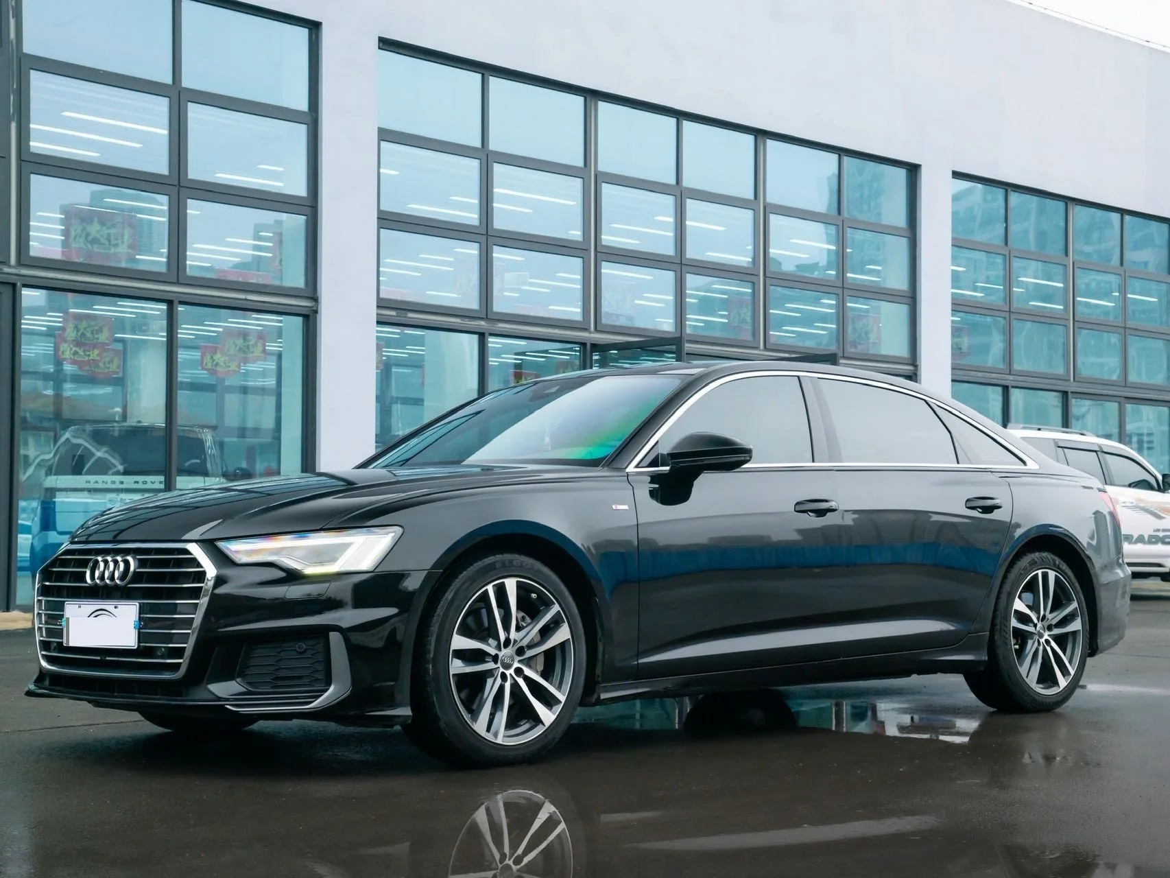 奥迪 A6L 2021 40 TFSI 奢华 动态的
