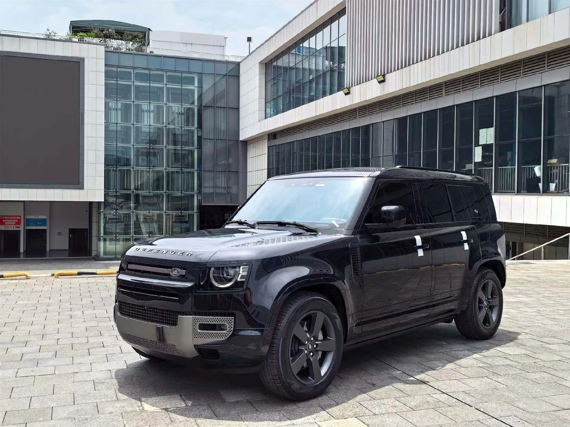 2024 Land Rover Defender 110 3.0T P400 X-DYNAMIC HSE