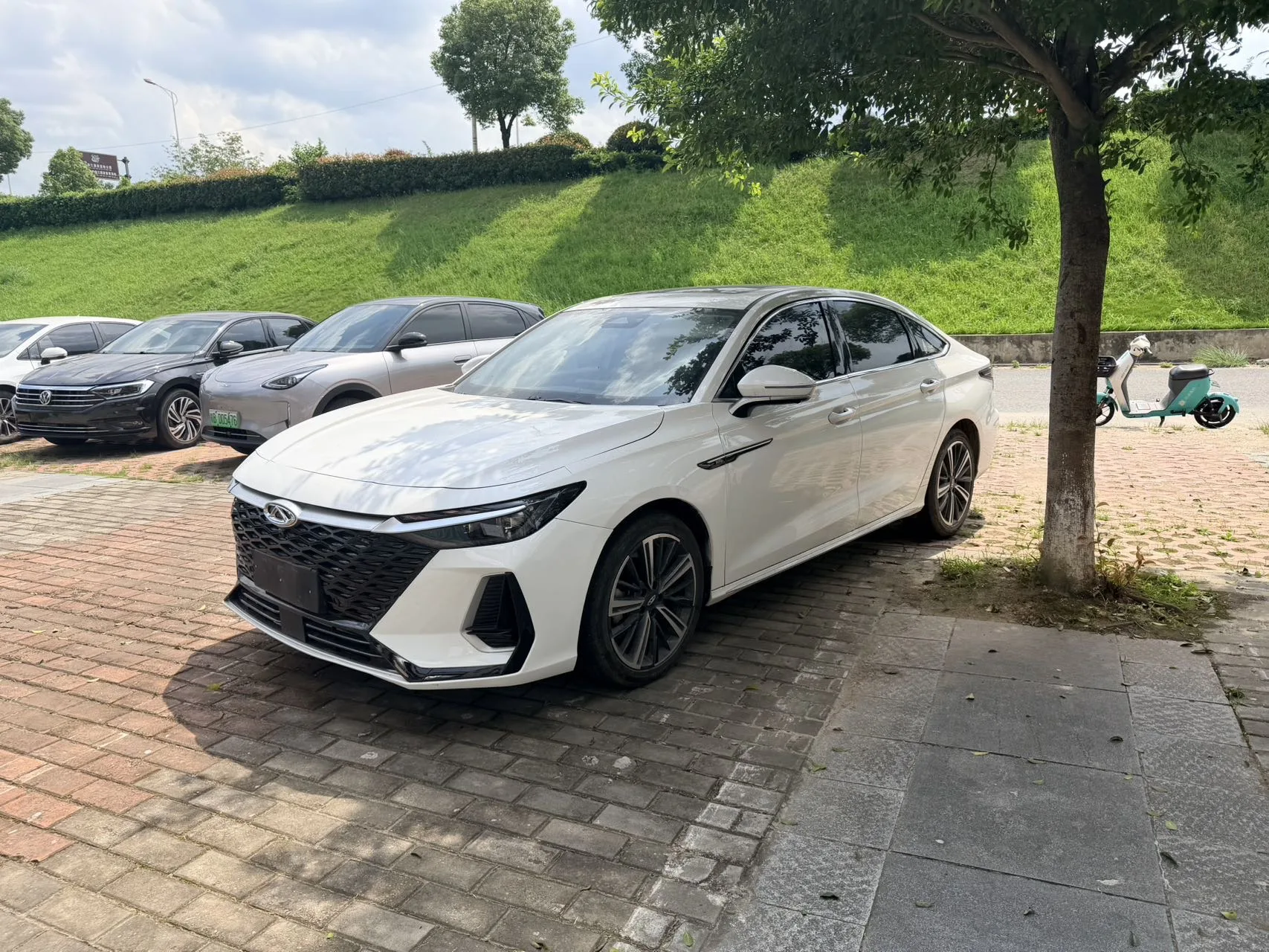 Chery Arrizo 8 2022 1.6T DCT Elegance