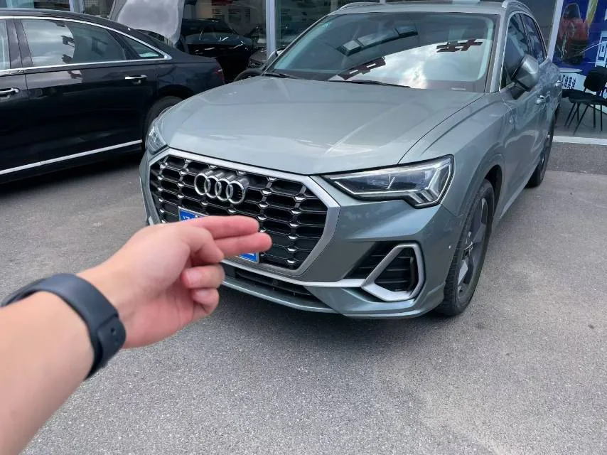 Audi Q3 2022 35 TFSI Fashion Dynamic Edition