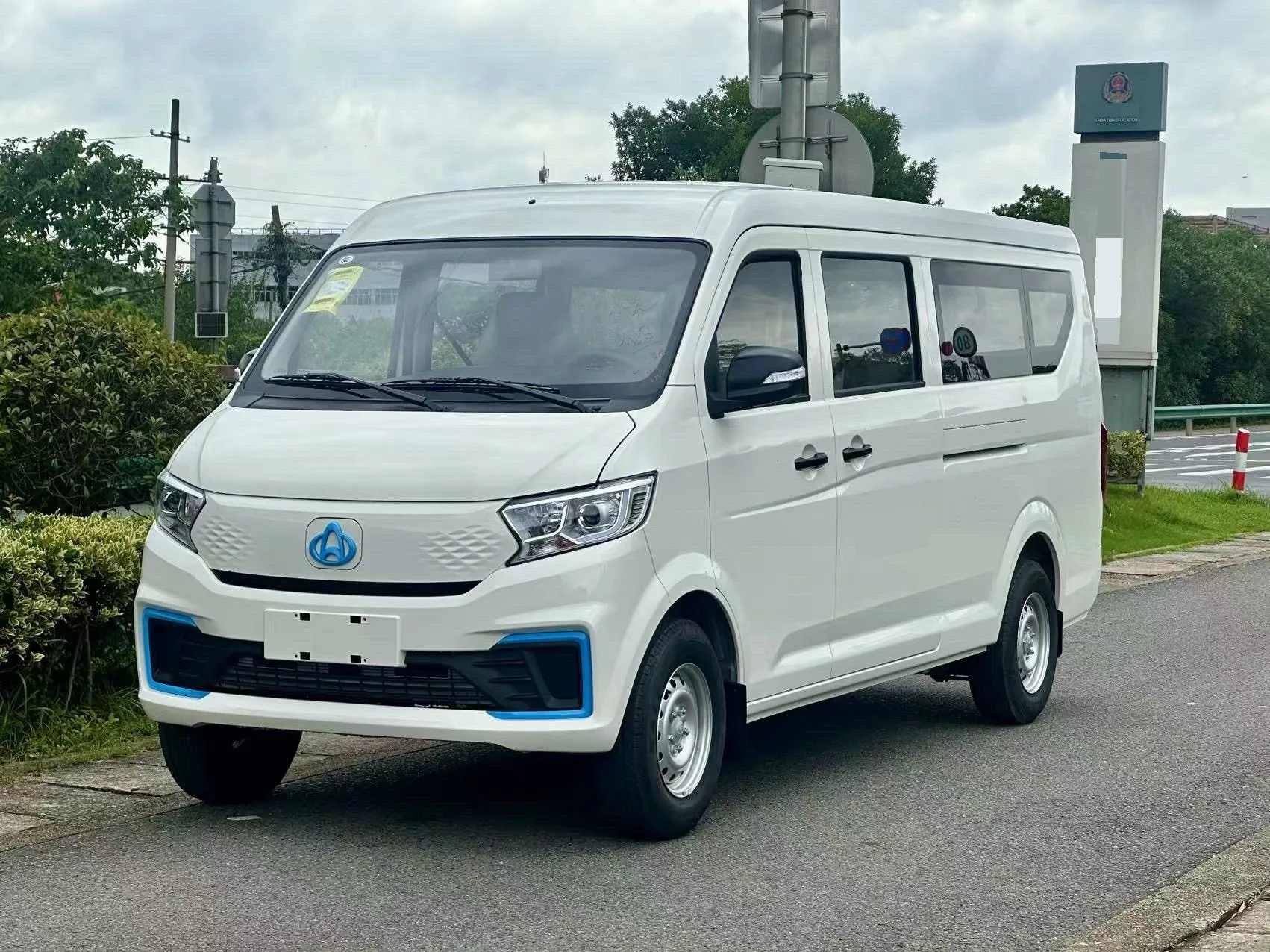 Changan Kuayue Star V7 New Energy 2025 Model, Kuayue Star V7 EV Passenger Comfort Edition, 6 Seats, Automatic Transmission