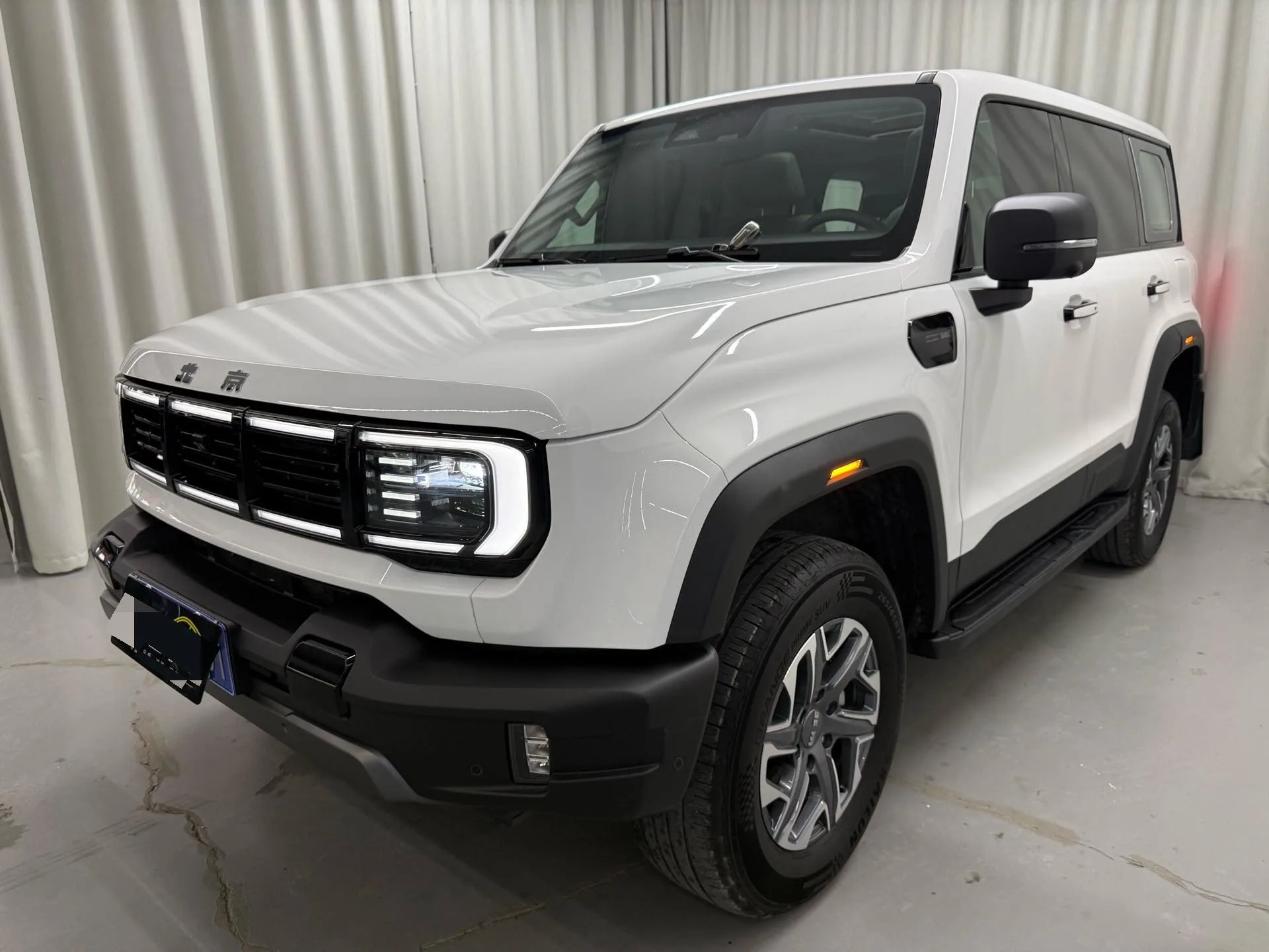 2024 Beijing BJ40 2.0T City Hunter Edition (Swordsman Type) Automatic Transmission