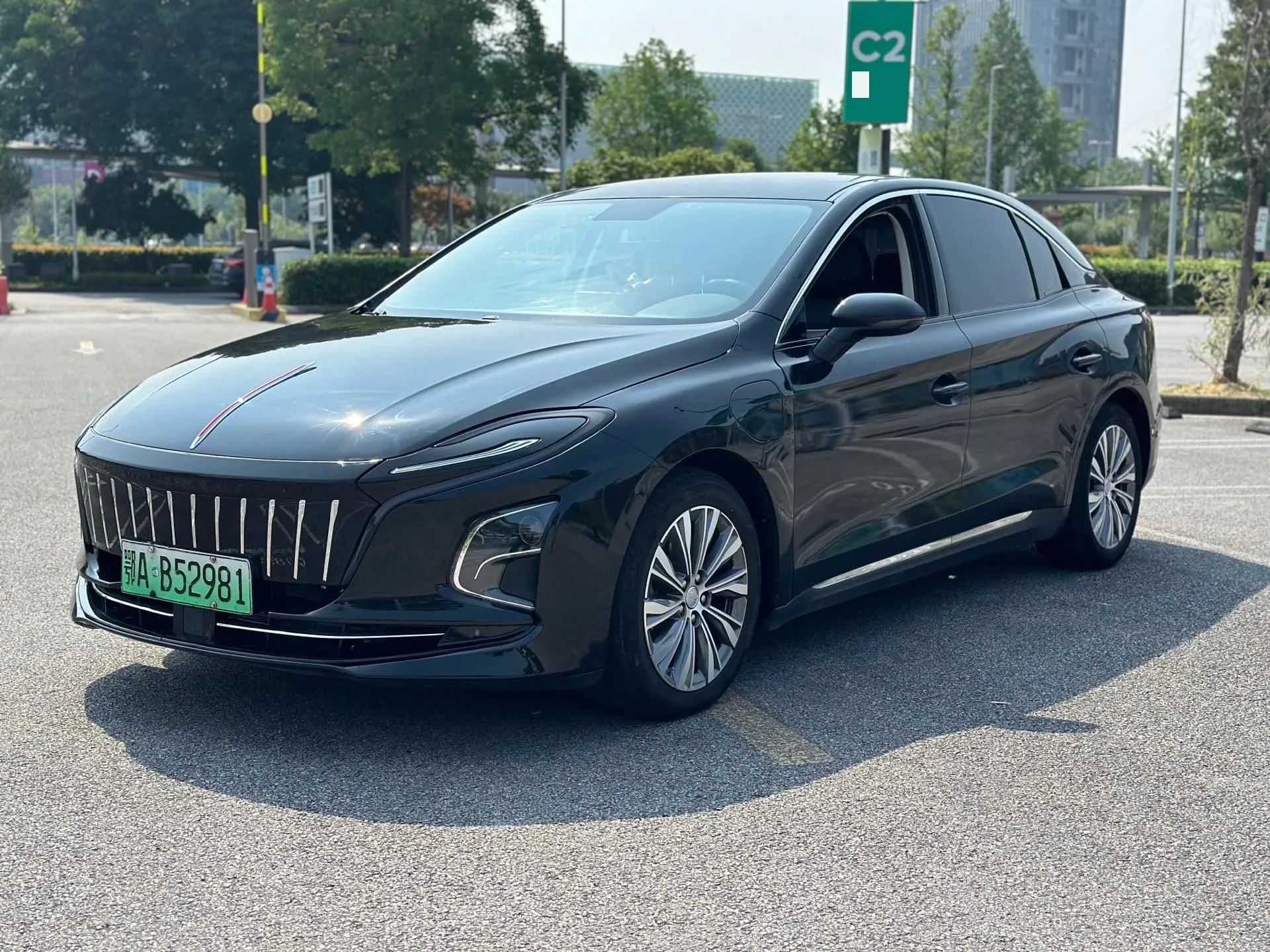 Hongqi E-QM5 2023 PLUS
