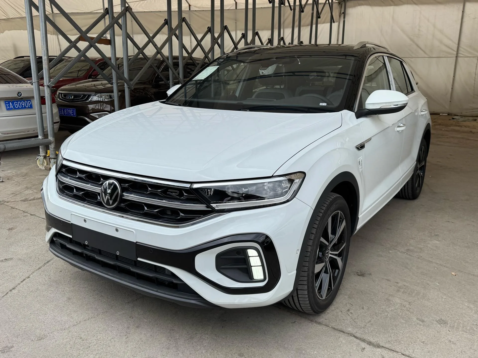 Volkswagen 2025 T-Roc 1.5TSI 300TSI Front-Wheel Drive Starlight Edition (Second Facelift) Automatic Transmission