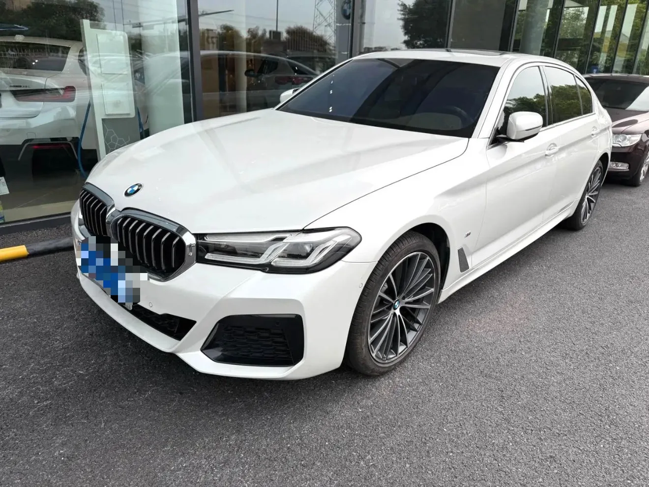 BMW 5 Series 2023 530Li 2.0T Leading M Sport Package Automatic