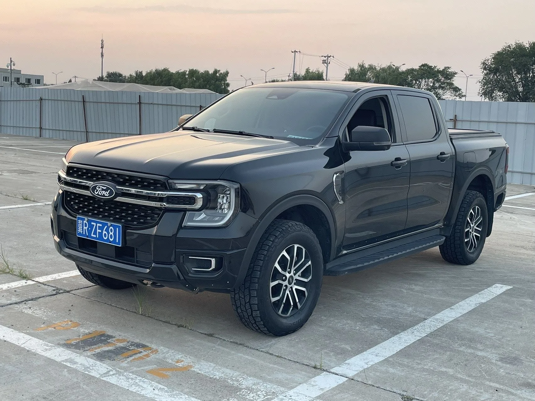 2023 Ranger "Trace" 4WD Automatic Gasoline Model