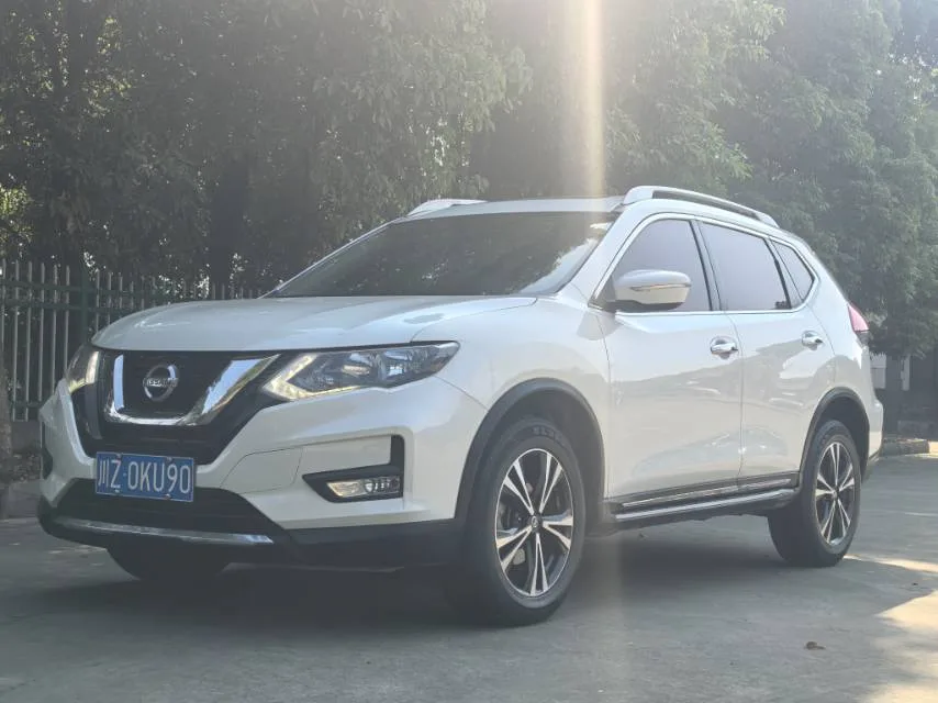 Nissan X-Trail 2017 2.5L CVT Luxury 4WD