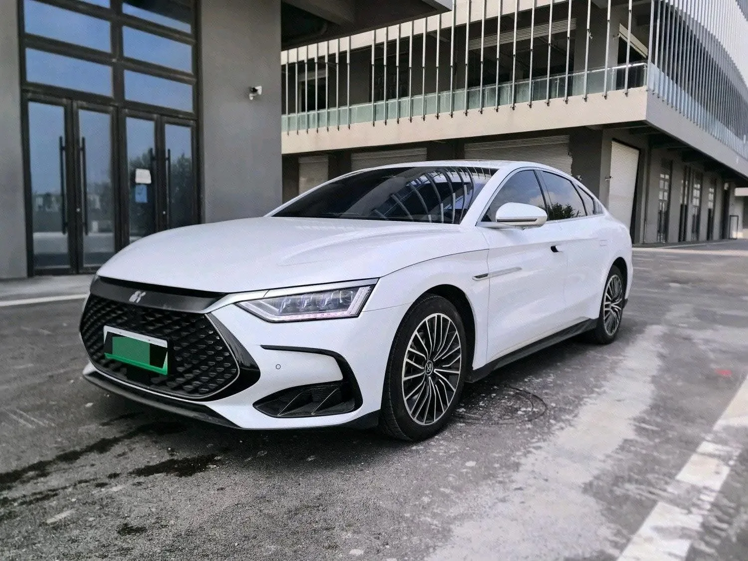 Han 2022 DM-i 121KM Premium Edition