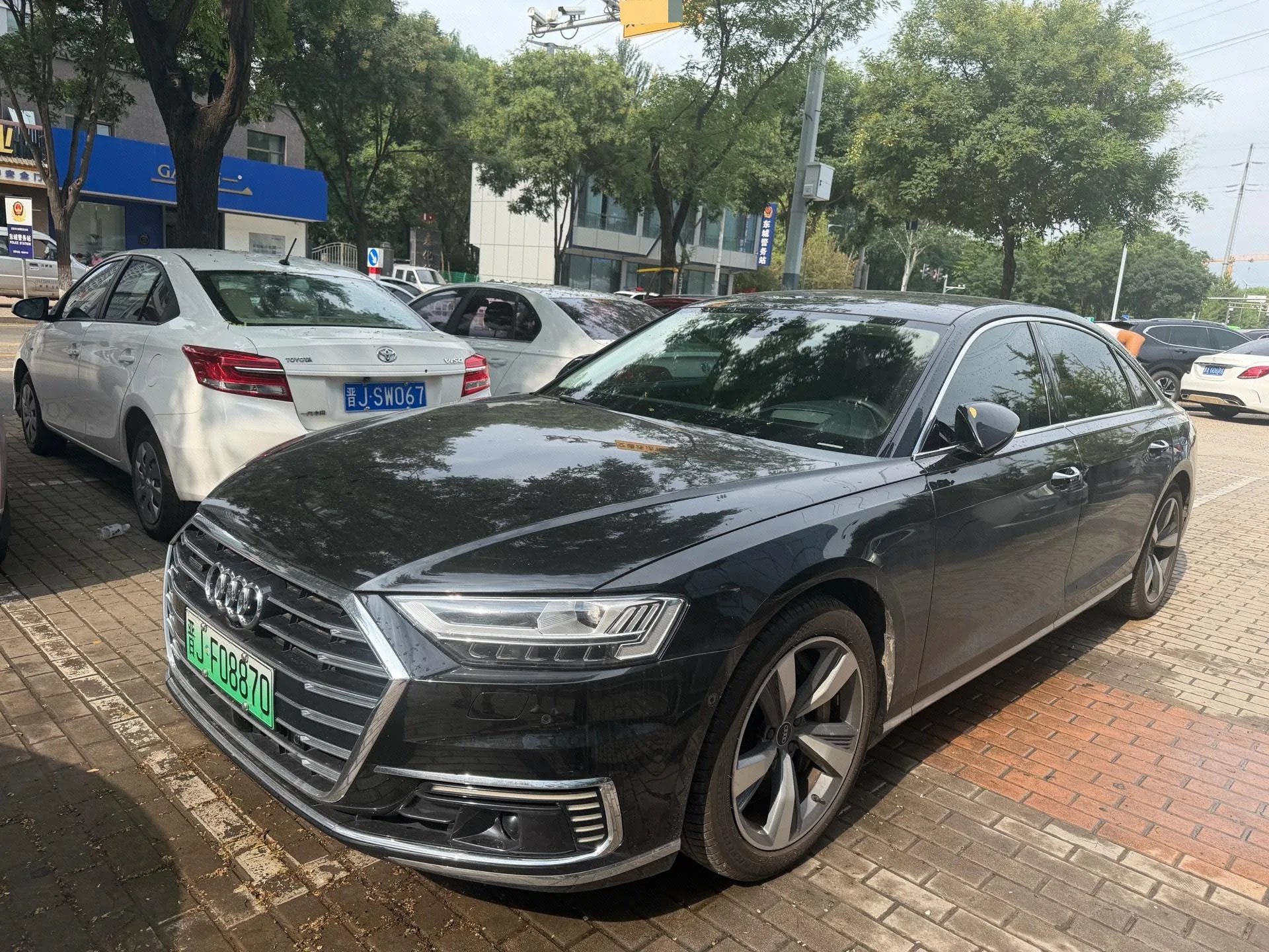 Audi A8 New Energy 2022 A8L 60 TFSIe quattro Collector's Edition