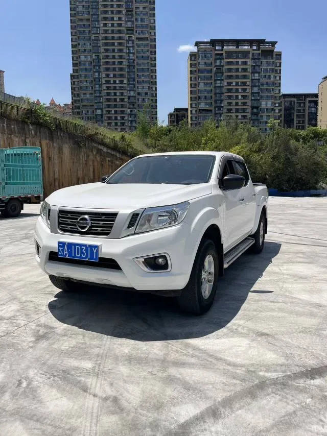 2022 Nissan Navara 2.5 AWD Premium Manual Transmission