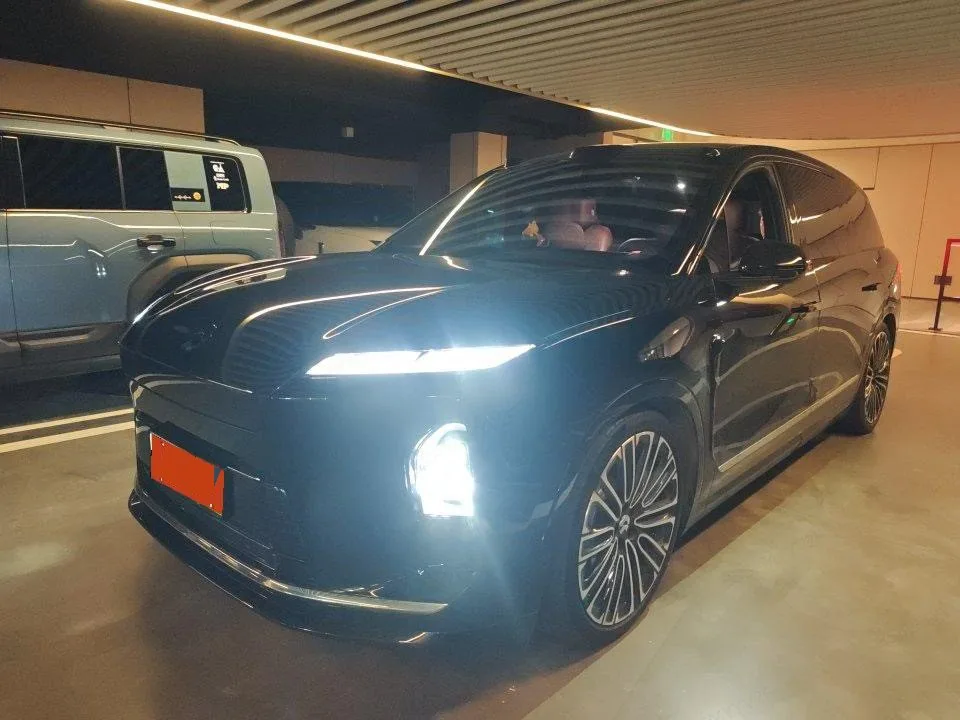 NIO 2026 ES8 6-seater Executive Signature Edition Automatic