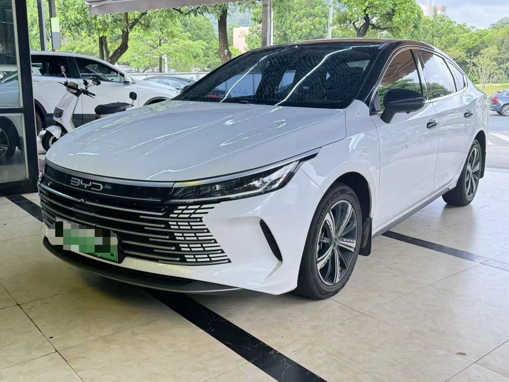 BYD 2023 Destroyer 05 DM-i 1.5 CVT 120KM Champion Edition Flagship Model Automatic Transmission