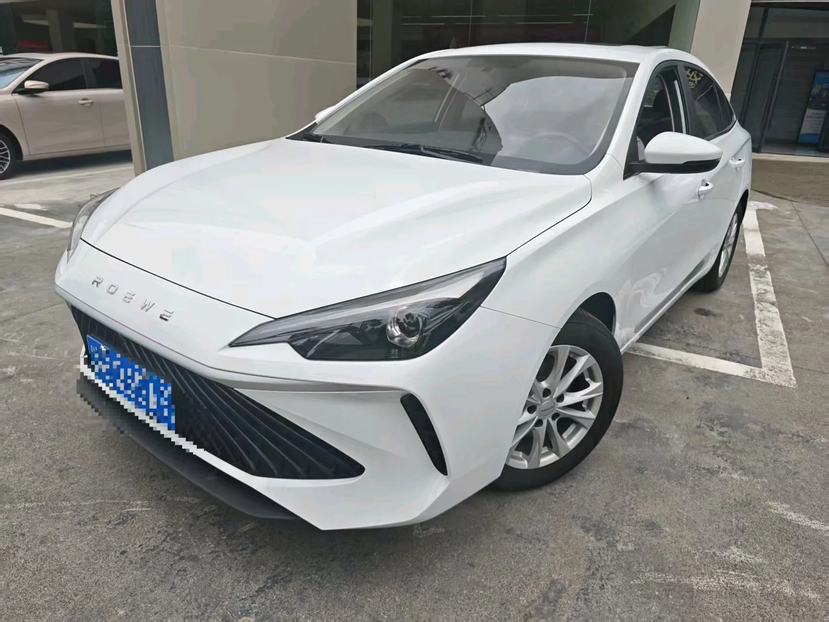 Roewe 2026 i5 1.5 CVT Luxury Edition Automatic