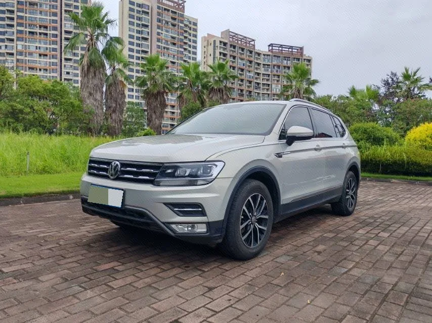 Tiguan L 2017 330TSI Automatic 2WD Luxury Edition
