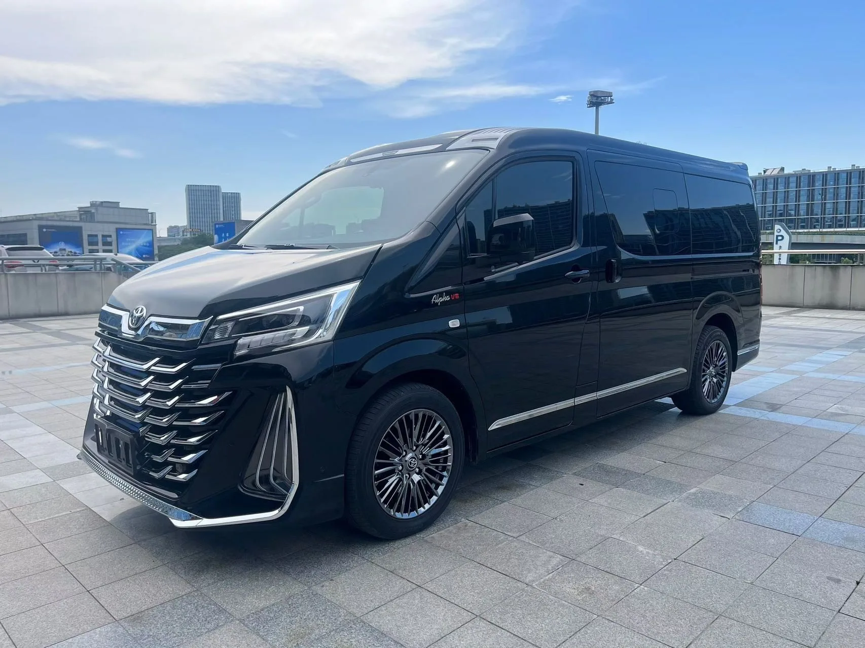 Toyota Hiace (Imported) 2019 Model, Hiace 3.5 Middle East Version, Automatic Transmission
