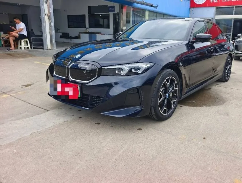 2024 BMW i3 eDrive 40 L Shadow Sport Package Automatic