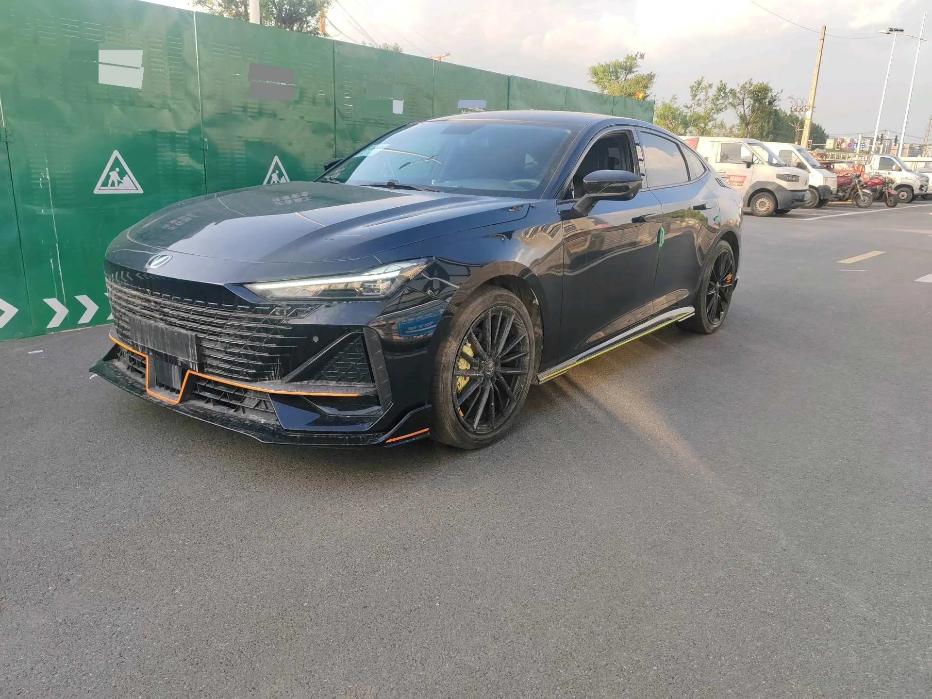 Changan UNI-V 2022 1.5T Premium Edition