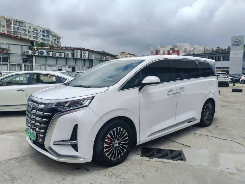Denza D9 2022 DM-i 970 AWD Flagship Edition