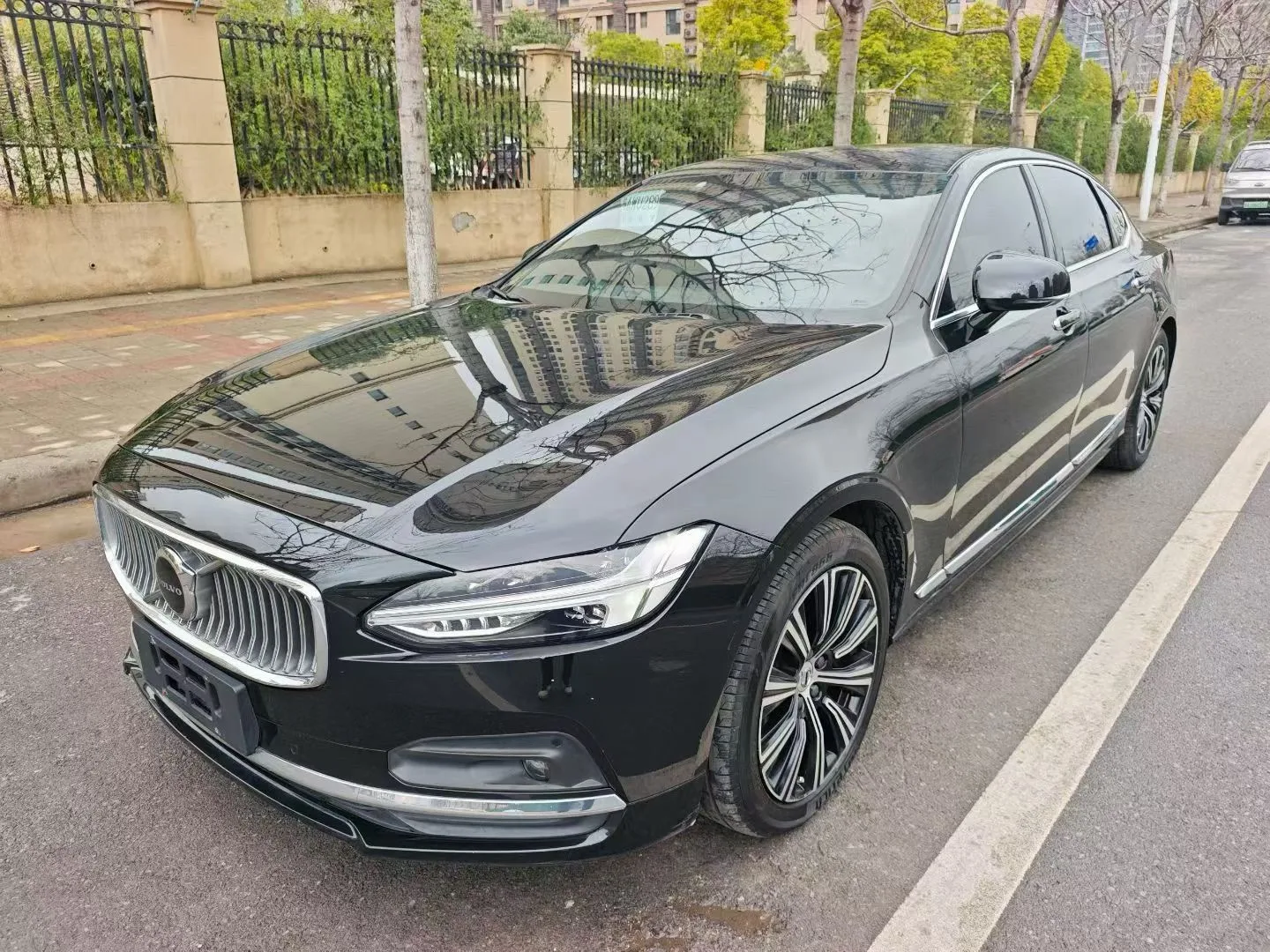 2021 Volvo S90 B5 Smart Luxury Edition