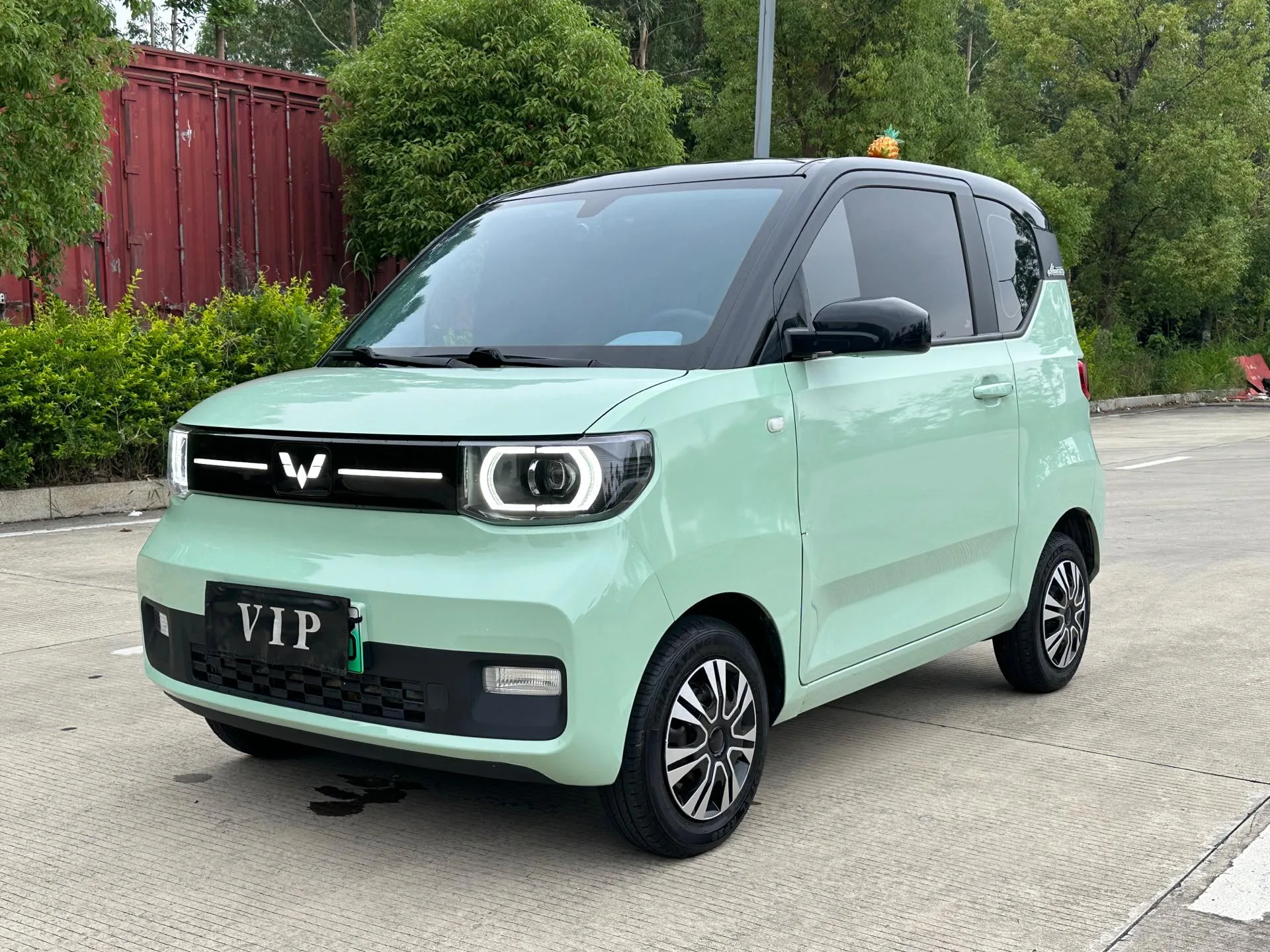 Hongguang MINIEV 2021 Macaron Sandwich Edition, 170km/h, Lithium Iron Phosphate
