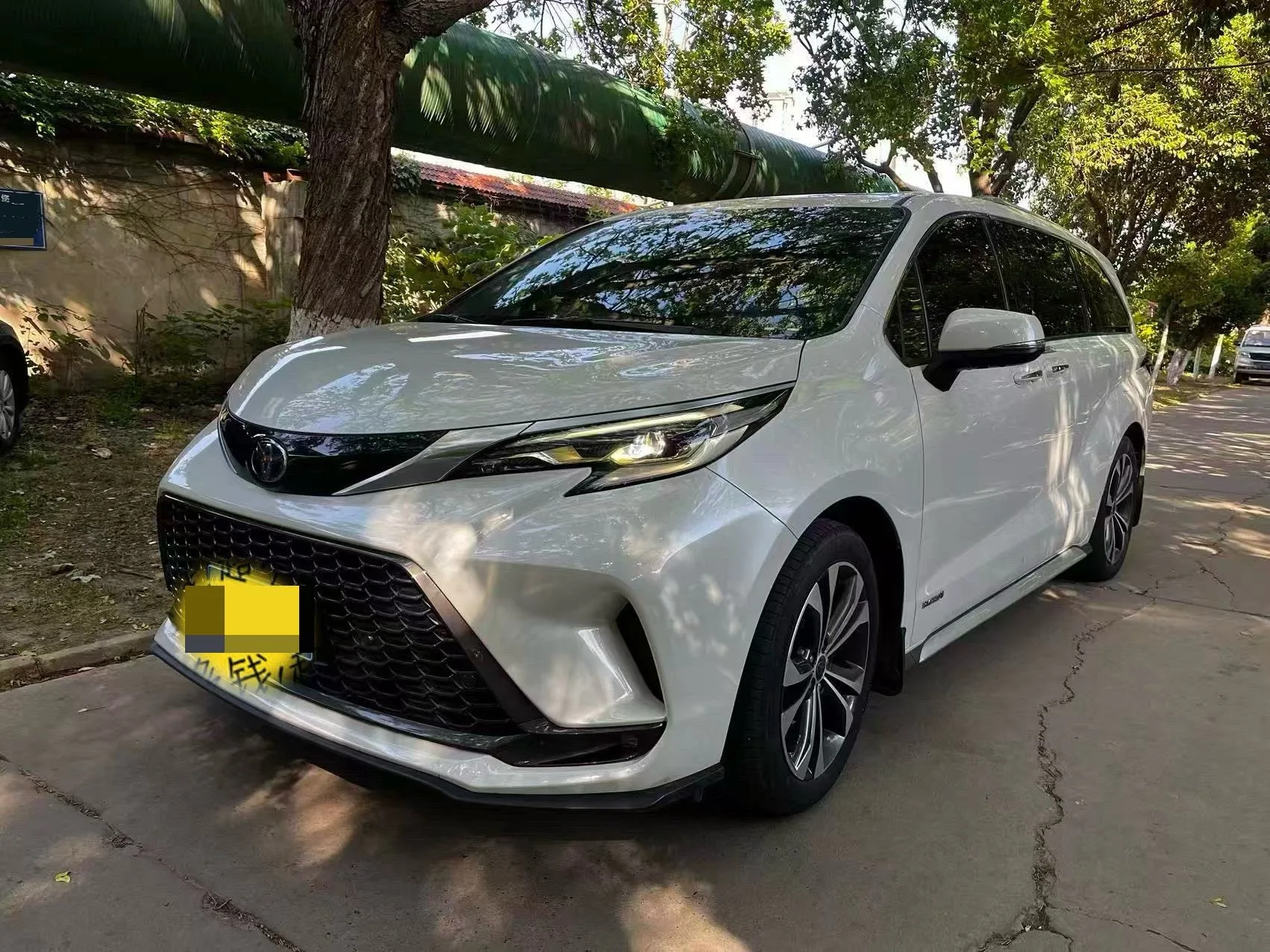 2023 Тойота Corolla Гибридный 2.5 вариатор Премиум ПЛЮС Версия (Автоматический)