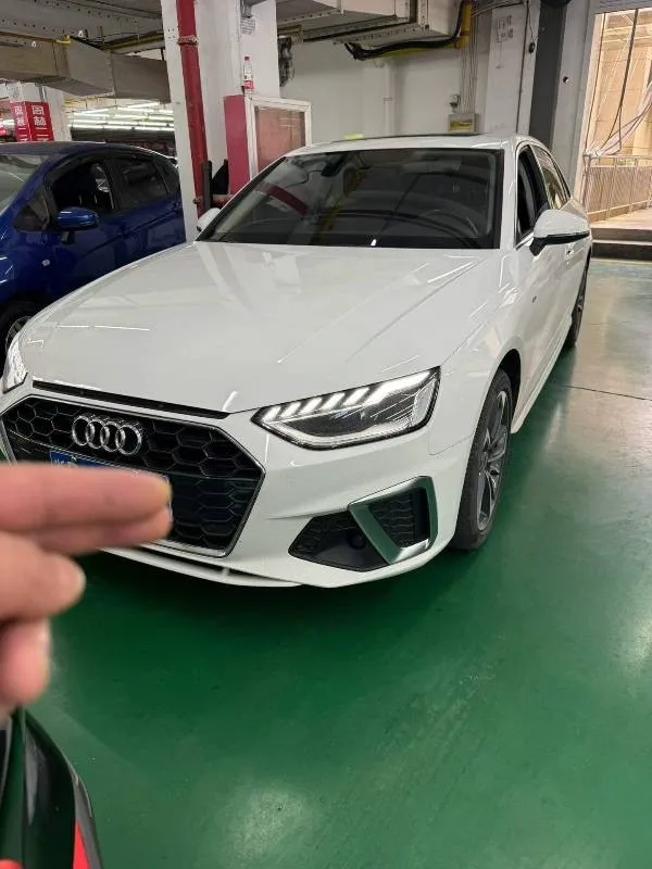 Audi A4L 2023 40 TFSI Fashion Dynamic Edition