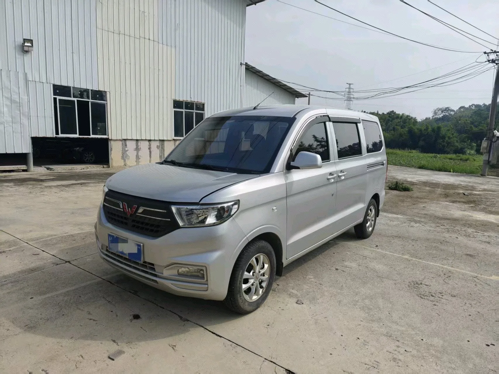 Wuling 2022 Hongguang V 1.5 Enjoy Edition (Manual Transmission)