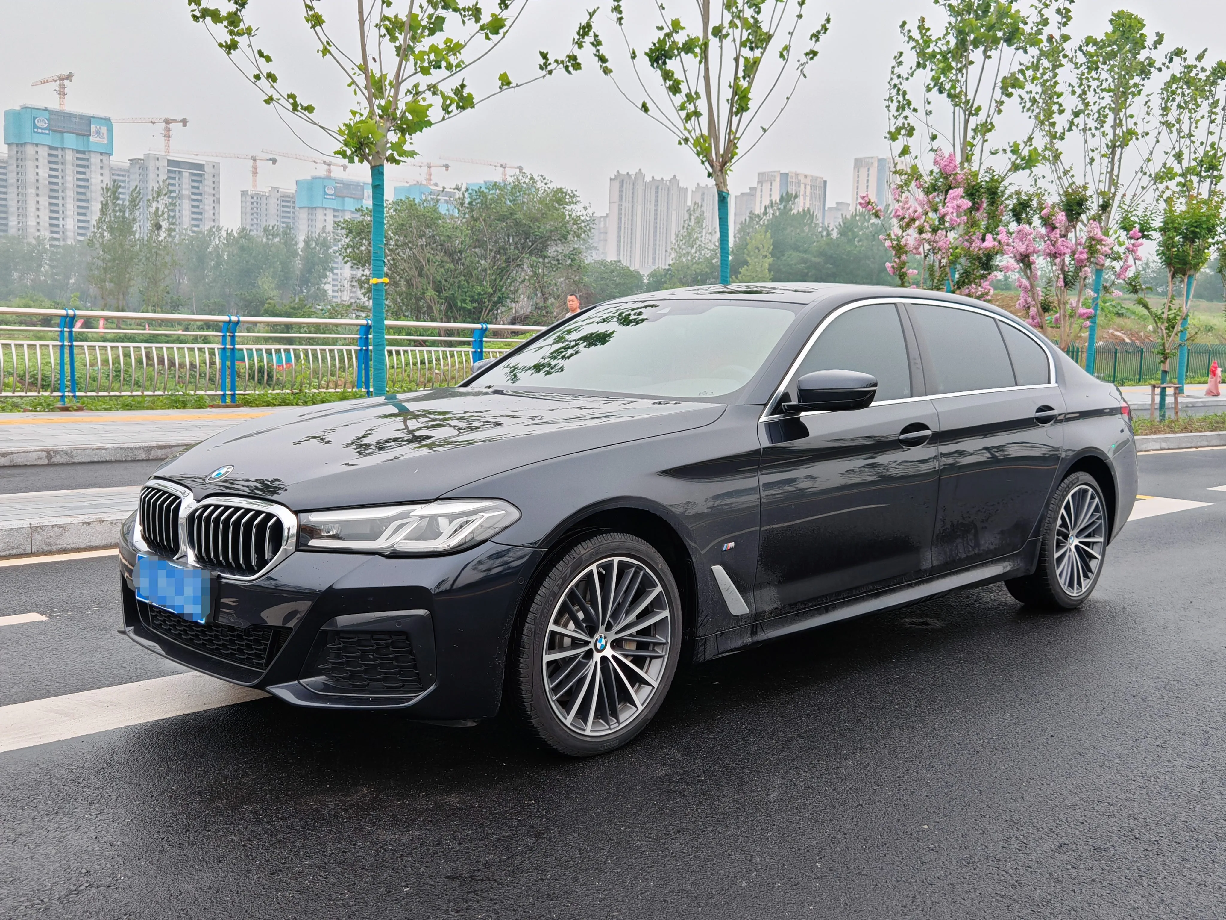 2023 BMW 5 Series 530Li 2.0T Leading M Sport Package (Facelift) Automatic