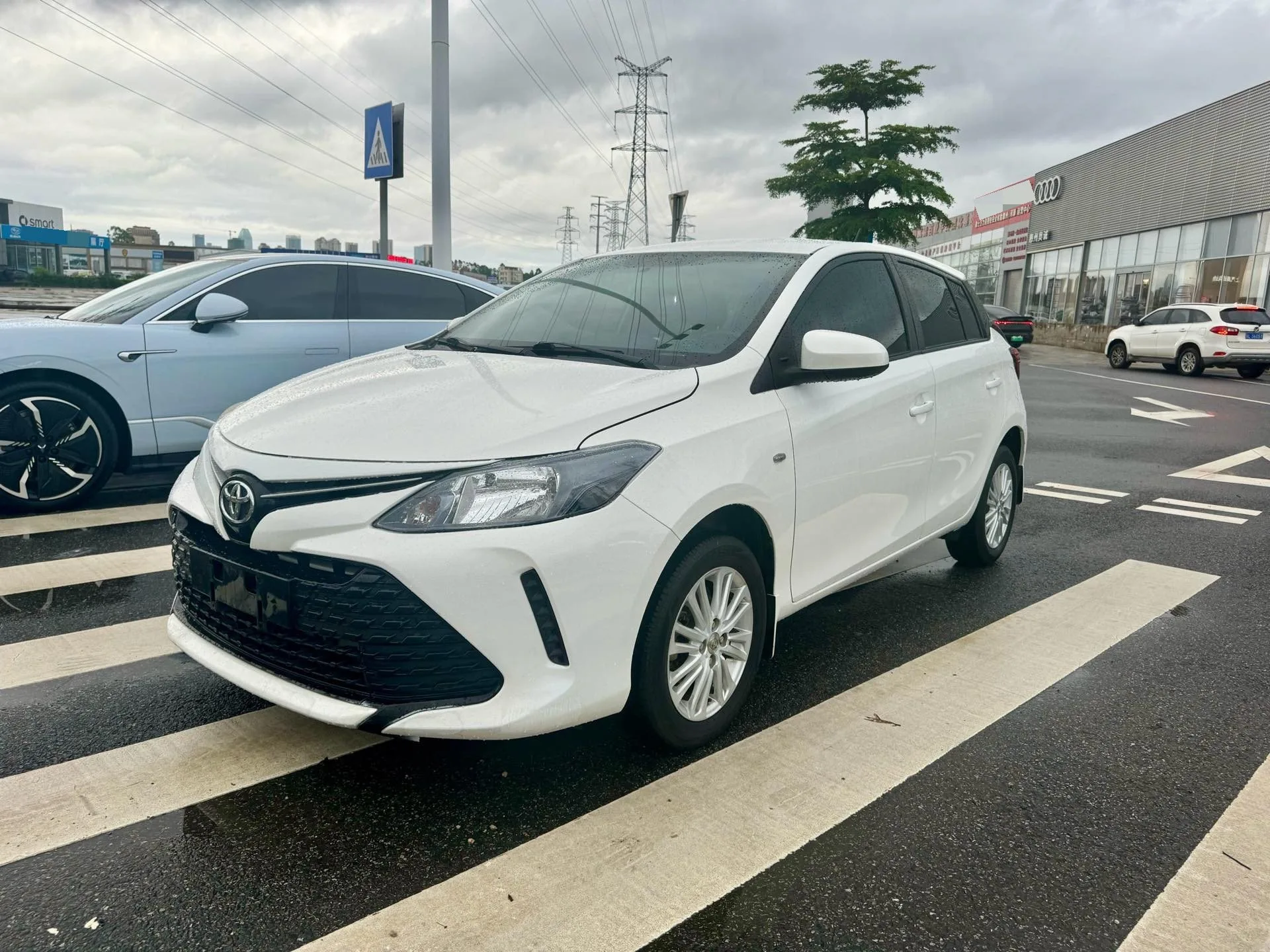 威驰FS 2017款 1.5L CVT锋驰版