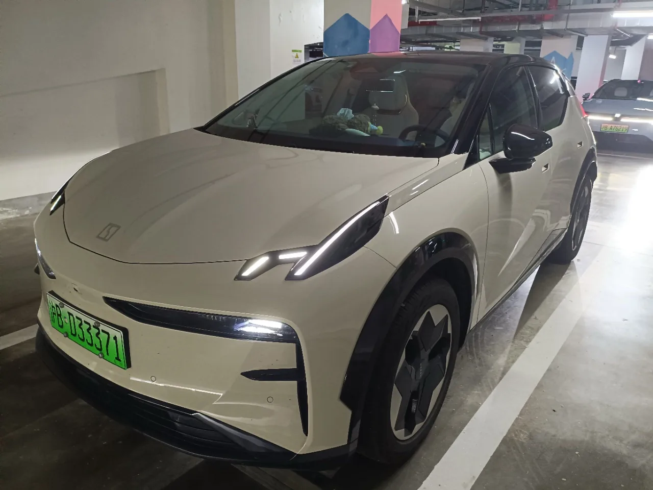 JiKrypton 2025 JiKrypton X Four-Seat Rear-Wheel Drive Magic Cube Edition Automatic Transmission