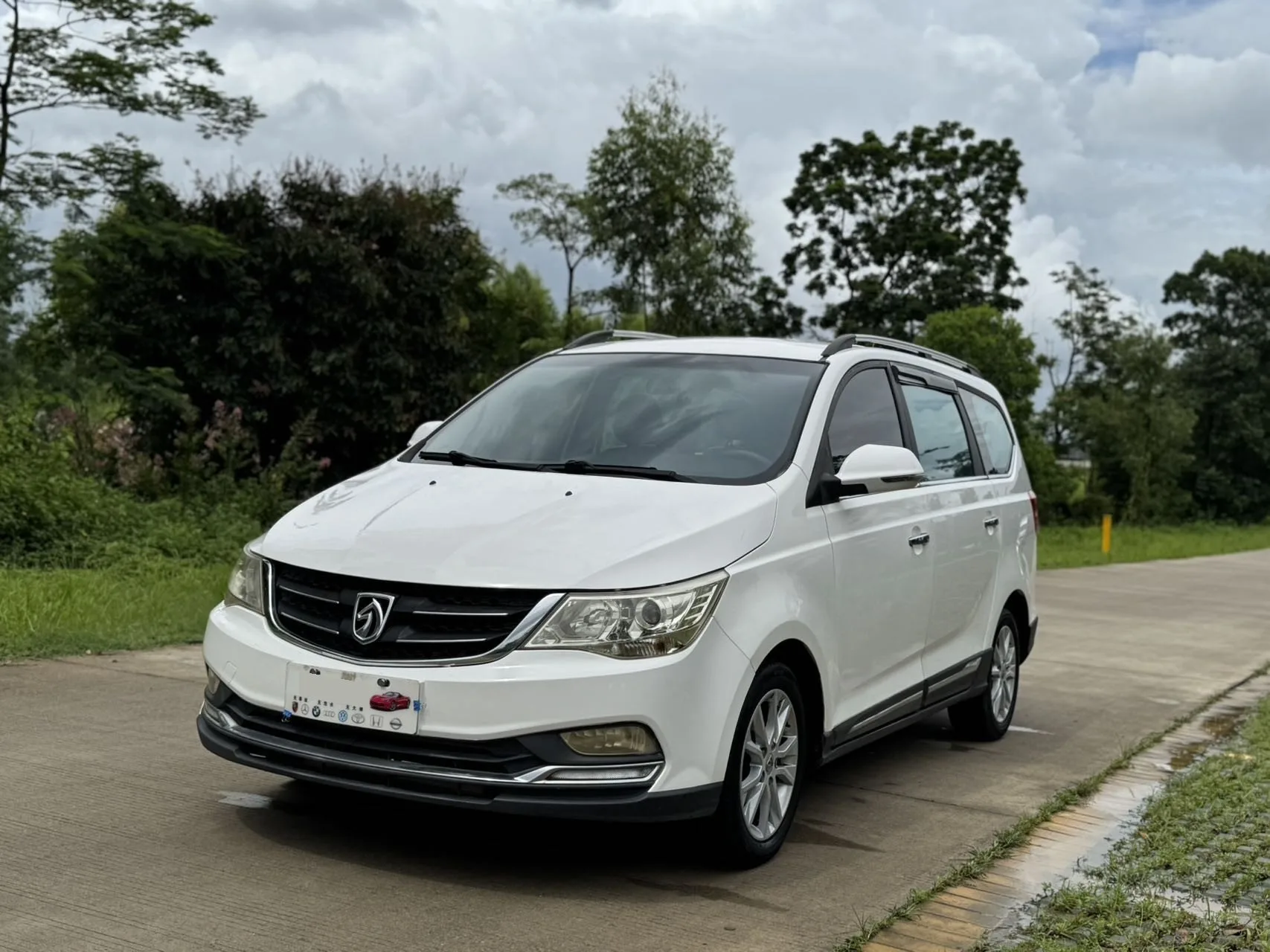 Baojun 2016 730 1.5 Comfort Edition, 7-Seater, Manual Transmission